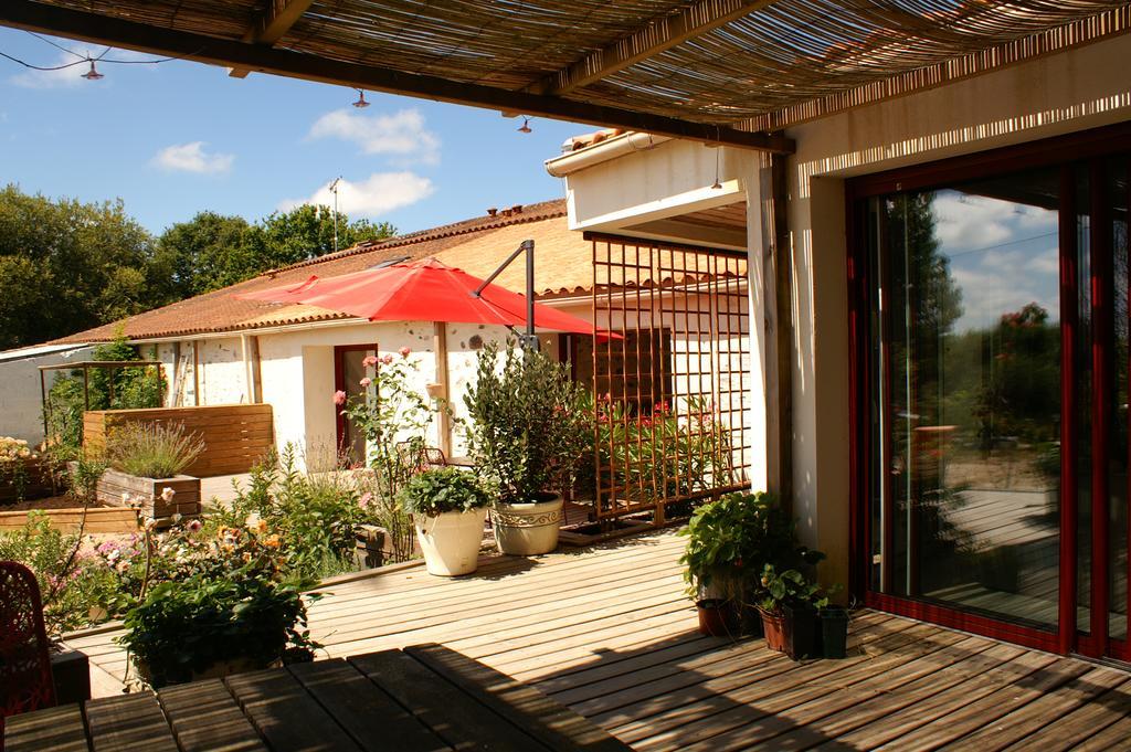 La Chevrerie Bed & Breakfast Vaire Bagian luar foto